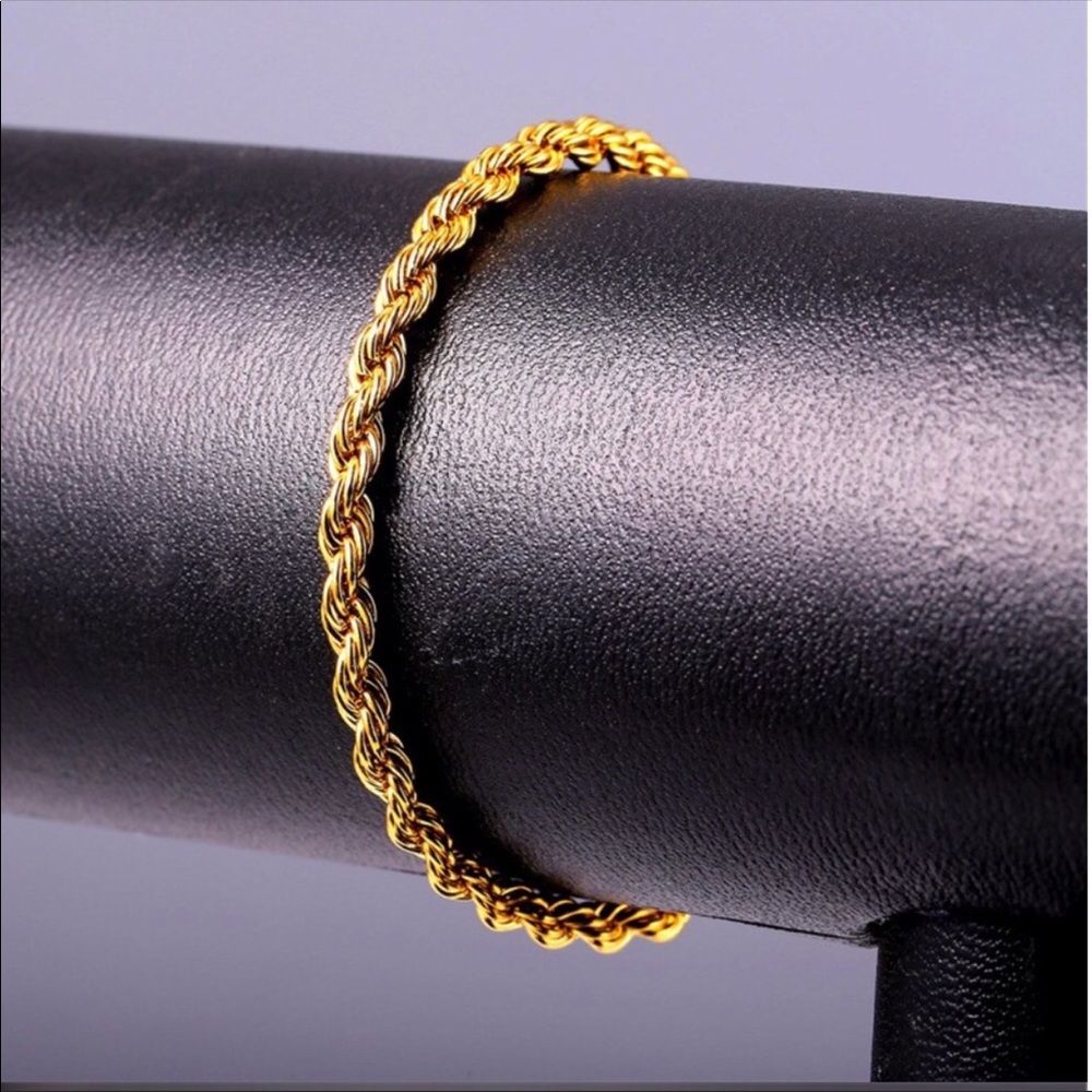 New 18k gold plated rope bracelet